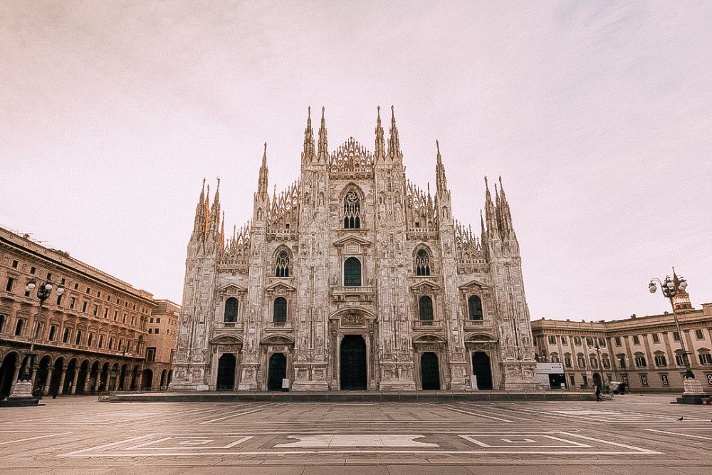 piazza Duomo è una delle piazze più iconiche di tutta Italia