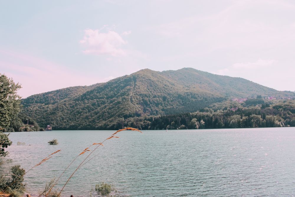 il lago di Suviana è tra le cose che sono assolutamente da vedere sull'appennino bolognese