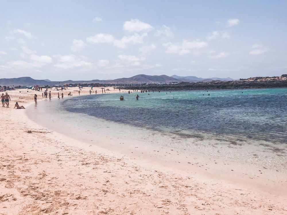 la concha è la spiaggia più bella della costa nord ovest di Fuerteventura