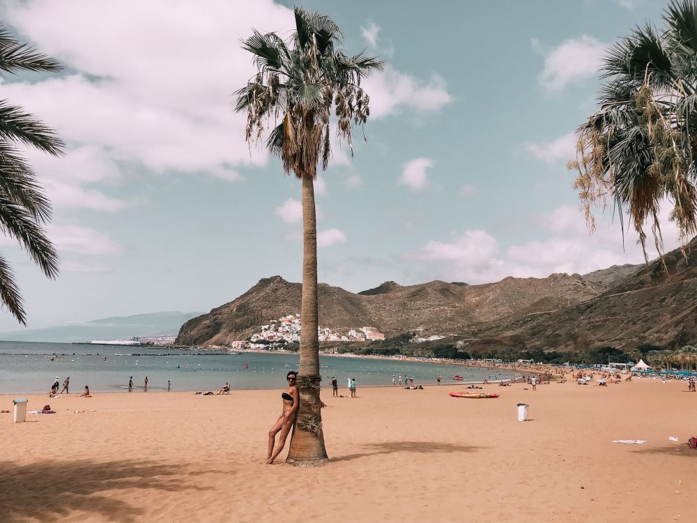 è una spiaggia davvero splendida quella di Las Teresitas a Tenerife