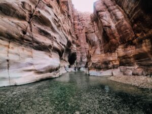 le rocce e le scogliere del wadi mujib