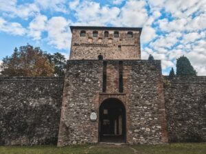 il castello Malaspina Dal Verme non può mancare in un itinerario di un giorno a Bobbio
