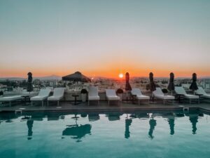 piscina scoperta sul tetto di The Josephine Boutique Hotel a Larnaca