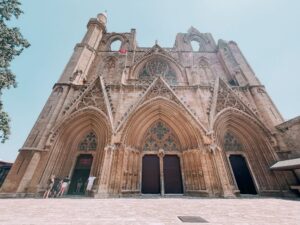 facciata gotica della cattedrale di San Nicola a Famagosta