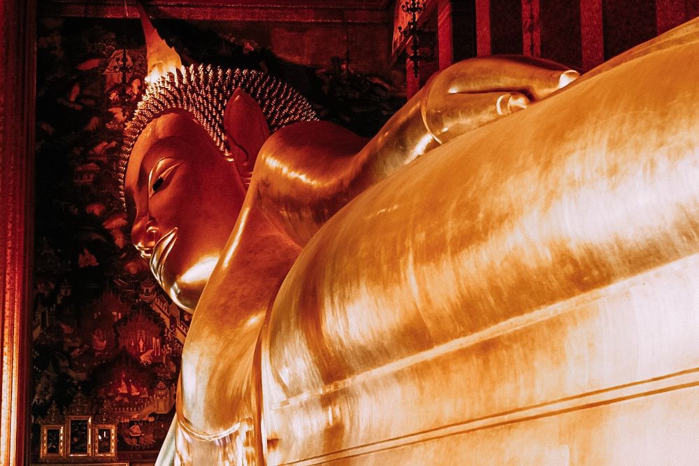 Buddha Disteso al Wat Pho di Bangkok