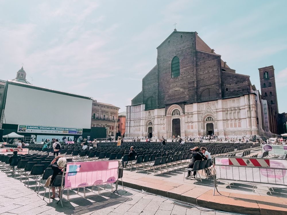 Cinema sotto le stelle a Bologna in estate