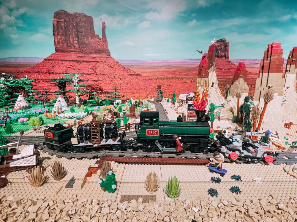 diorama western alla mostra di Brick Art