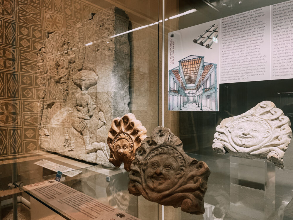 Sala Romana con i mosaici romani presso il Museo Civico Archeologico