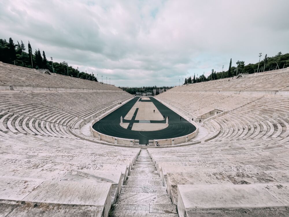 l'unico stadio di marmo al mondo è lo Stadio Panathenaiko di Atene