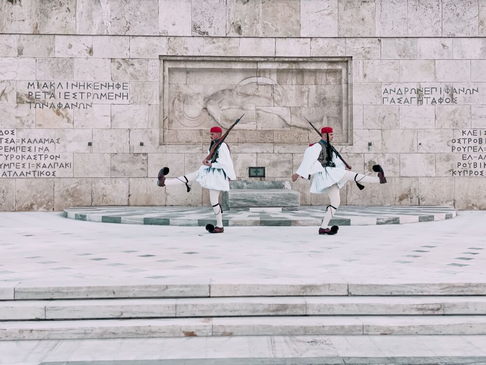 la cerimonia del cambio della guardia ad Atene