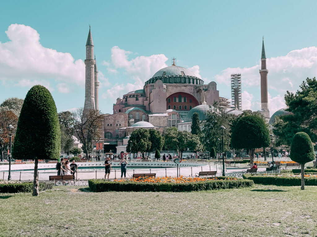 Santa Sofia a Istanbul vista dall'esterno